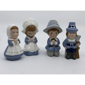Vintage Ceramic Set of 4 Pilgrims Praying Hand Painted Family
